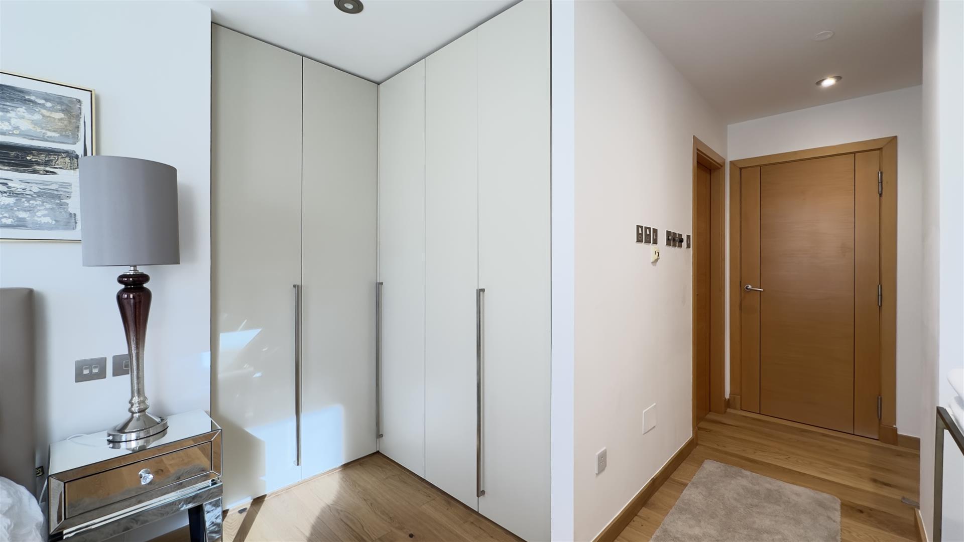 Image of Apartment - 2 Bedrooms - 2 Bathrooms for Rental in Royal Ocean Plaza-Gibraltar, Image 9